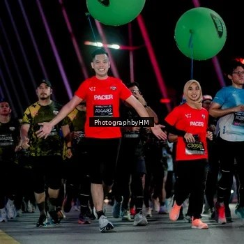Runner Photo 6690728