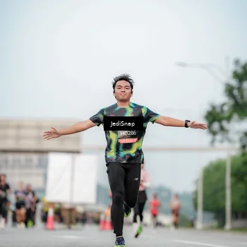 Runner Photo 6690786