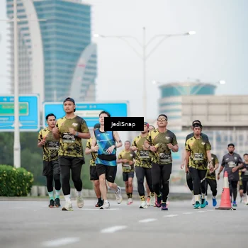 Runner Photo 6690791