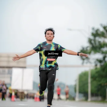 Runner Photo 6690795