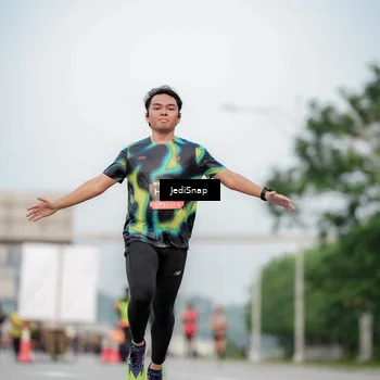 Runner Photo 6690864