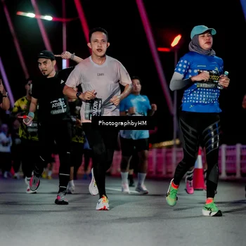 Runner Photo 6690869
