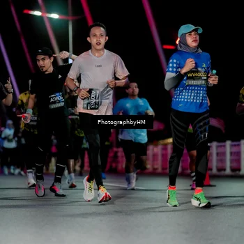 Runner Photo 6690872
