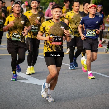 Runner Photo 6690926