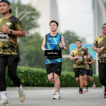 Runner Photo 6690948