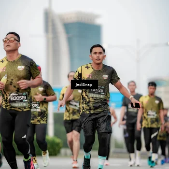 Runner Photo 6691058