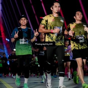 Runner Photo 6691075
