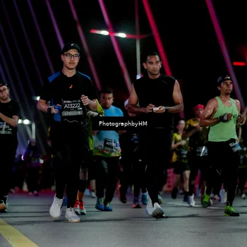 Runner Photo 6691095