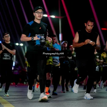 Runner Photo 6691110