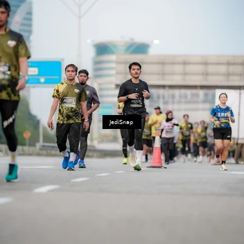 Runner Photo 6691273