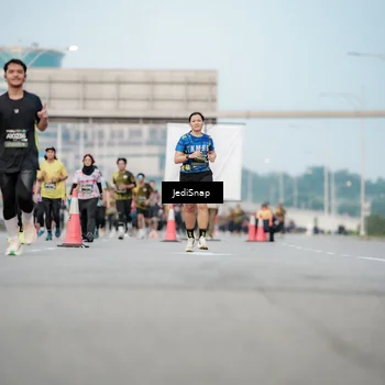 Runner Photo 6691333