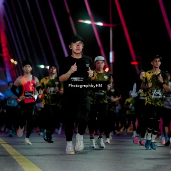 Runner Photo 6691473