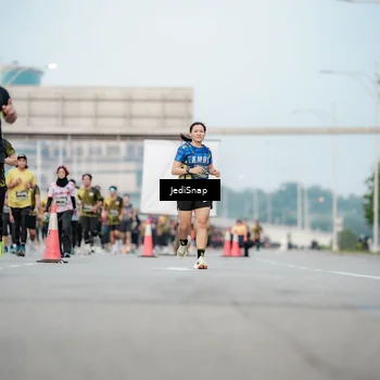 Runner Photo 6691492