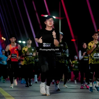 Runner Photo 6691497