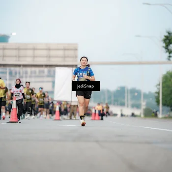 Runner Photo 6691591