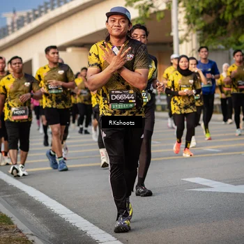 Runner Photo 6691596