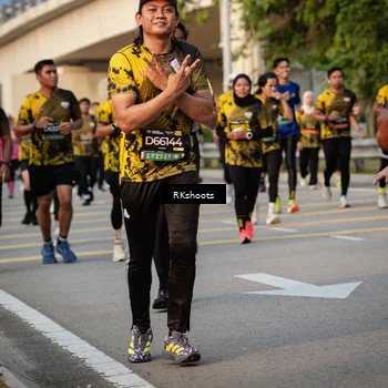 Runner Photo 6691606