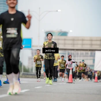 Runner Photo 6691815