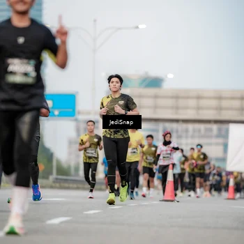 Runner Photo 6691858