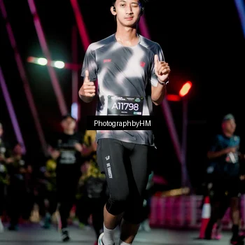 Runner Photo 6691880