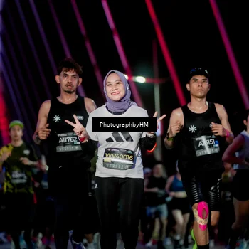 Runner Photo 6692067