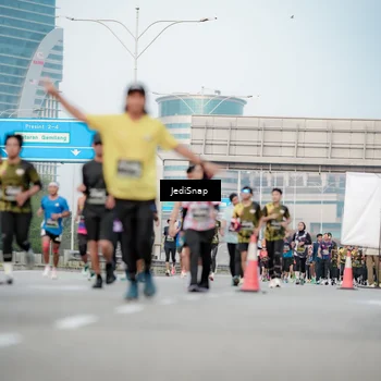 Runner Photo 6692178