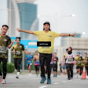 Runner Photo 6692197