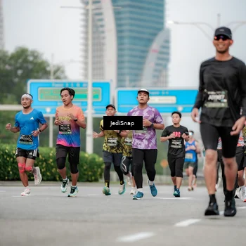 Runner Photo 6692304