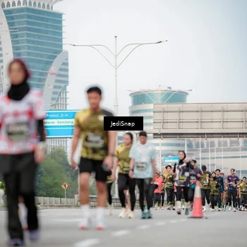 Runner Photo 6692574
