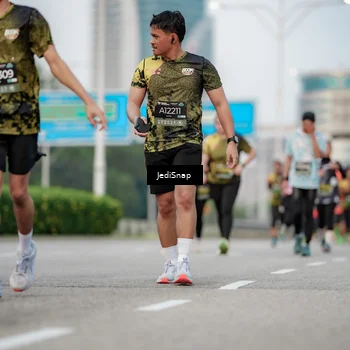 Runner Photo 6692640
