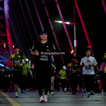 Runner Photo 6692645