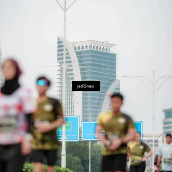 Runner Photo 6692685