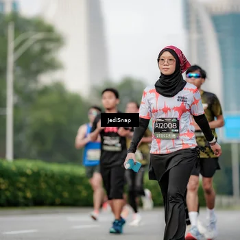 Runner Photo 6692723