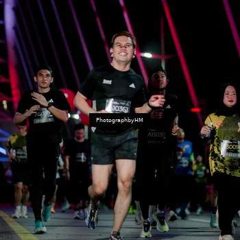 Runner Photo 6692729