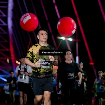 Runner Photo 6692750