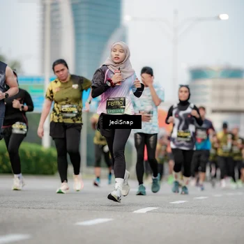 Runner Photo 6692802