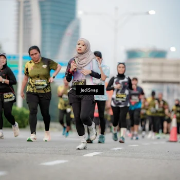 Runner Photo 6692835