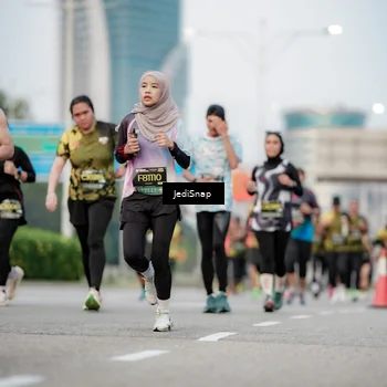 Runner Photo 6692945