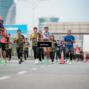 Runner Photo 6692997