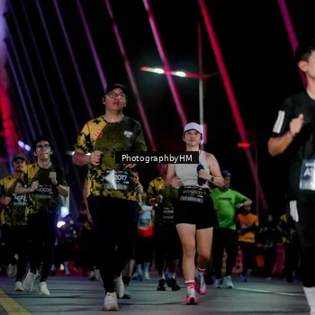 Runner Photo 6693035