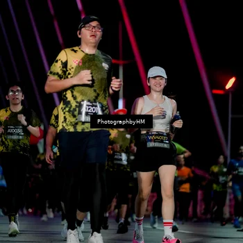 Runner Photo 6693054