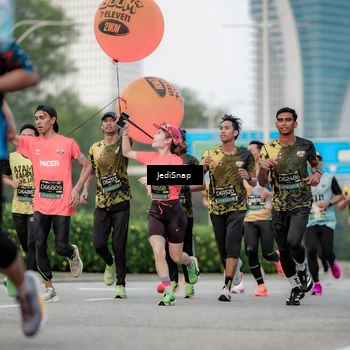 Runner Photo 6693061