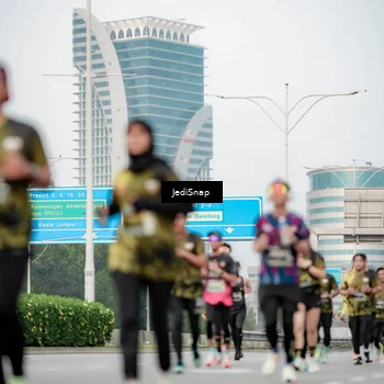 Runner Photo 6693266