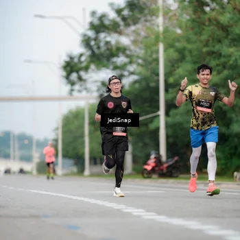 Runner Photo 6693322