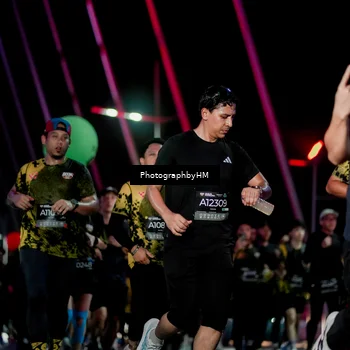 Runner Photo 6693405
