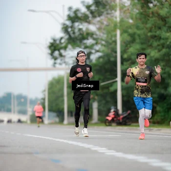 Runner Photo 6693420