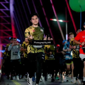 Runner Photo 6693435