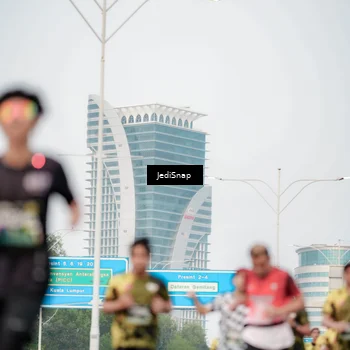 Runner Photo 6693437