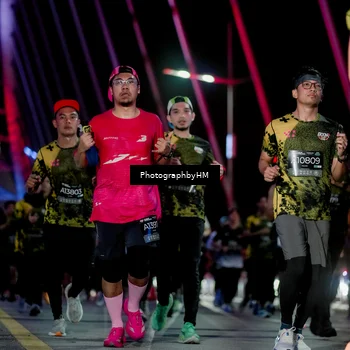 Runner Photo 6693465