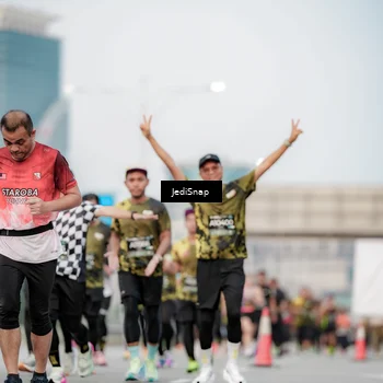 Runner Photo 6693480